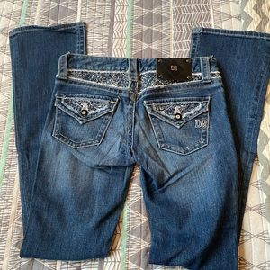 District 9 jeans size 25